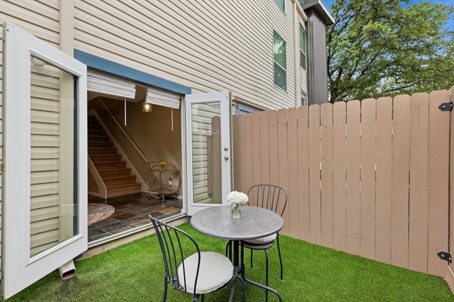 4224 Rawlins Street 110, Dallas, TX 75219
