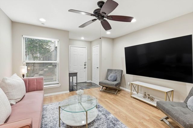 4224 Rawlins Street 110, Dallas, TX 75219