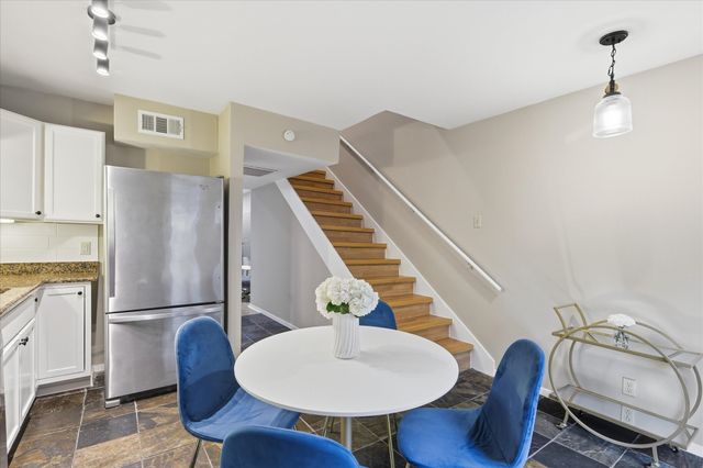 4224 Rawlins Street 110, Dallas, TX 75219
