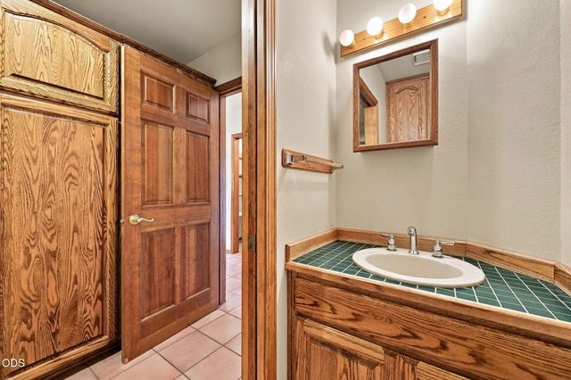 61330 Larsen Road, Bend, OR 97702