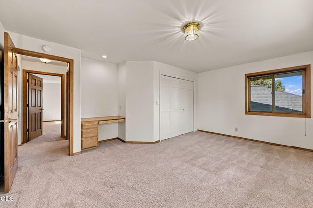 61330 Larsen Road, Bend, OR 97702