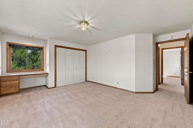 61330 Larsen Road, Bend, OR 97702
