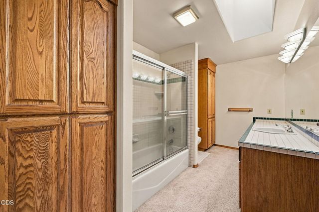 61330 Larsen Road, Bend, OR 97702