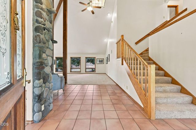 61330 Larsen Road, Bend, OR 97702