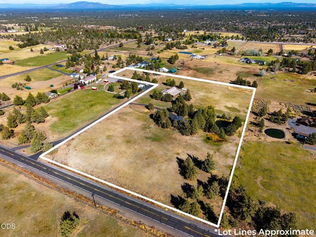 61330 Larsen Road, Bend, OR 97702