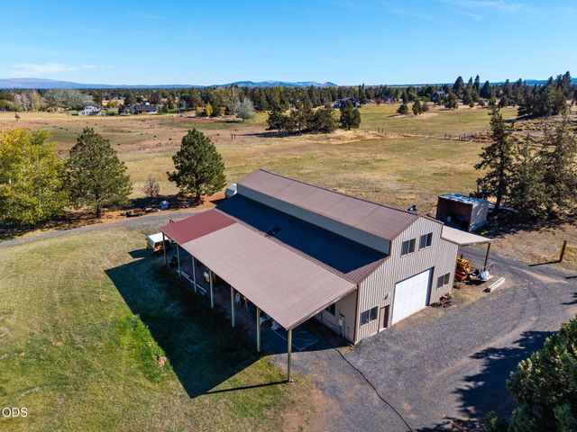 61330 Larsen Road, Bend, OR 97702