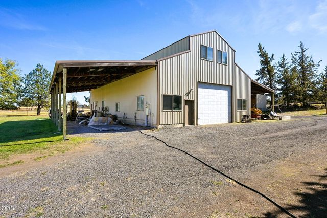 61330 Larsen Road, Bend, OR 97702