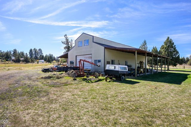 61330 Larsen Road, Bend, OR 97702