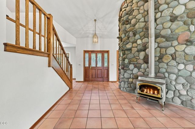 61330 Larsen Road, Bend, OR 97702