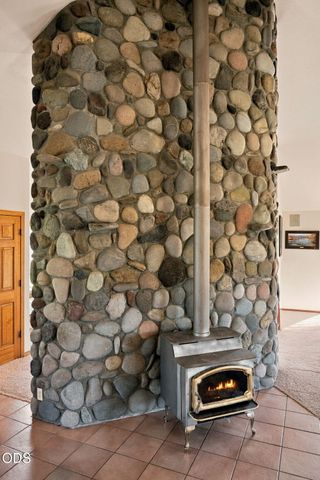 61330 Larsen Road, Bend, OR 97702