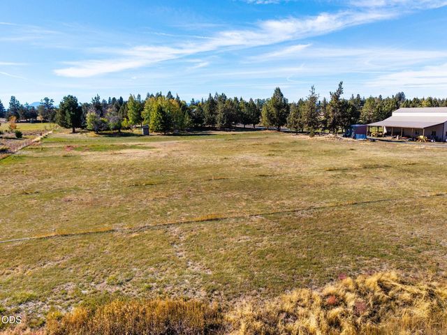 61330 Larsen Road, Bend, OR 97702