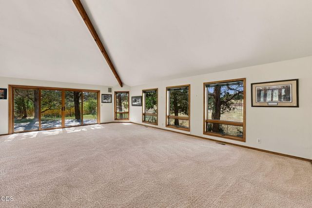 61330 Larsen Road, Bend, OR 97702