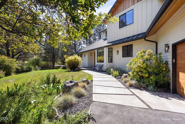 61330 Larsen Road, Bend, OR 97702