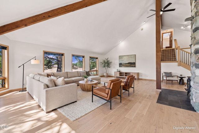 61330 Larsen Road, Bend, OR 97702