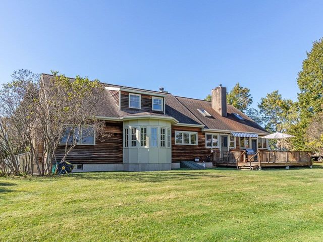 5283 Dorset Street, Shelburne, VT 05482