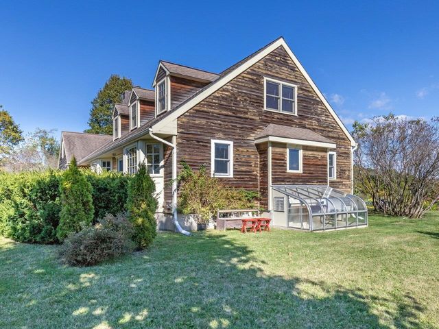 5283 Dorset Street, Shelburne, VT 05482