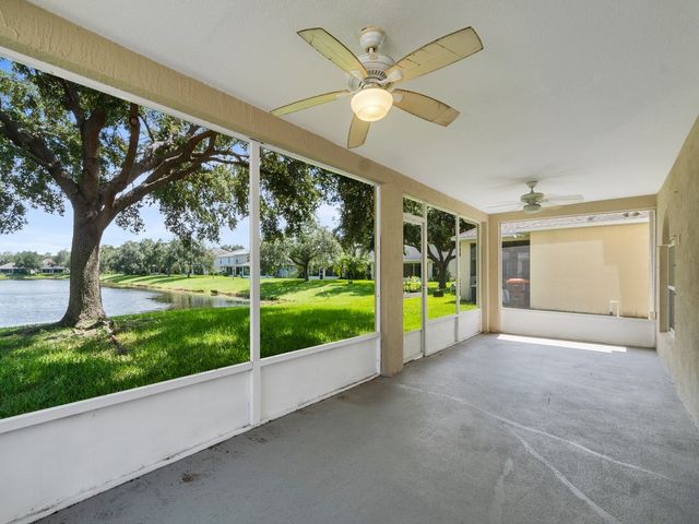 2538 12th Square SW, Vero Beach, FL 32968