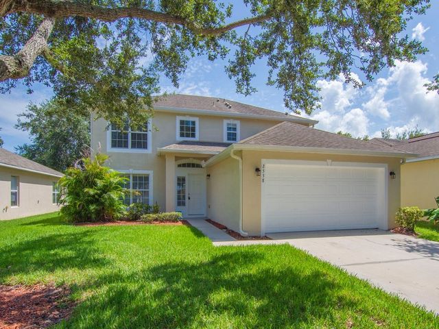 2538 12th Square SW, Vero Beach, FL 32968