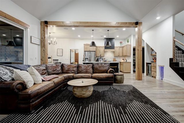 4600 Mustang Park Boulevard, Mustang, OK 73064