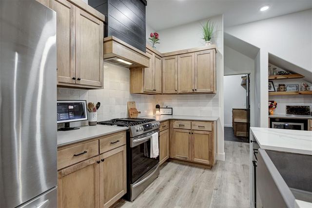 4600 Mustang Park Boulevard, Mustang, OK 73064