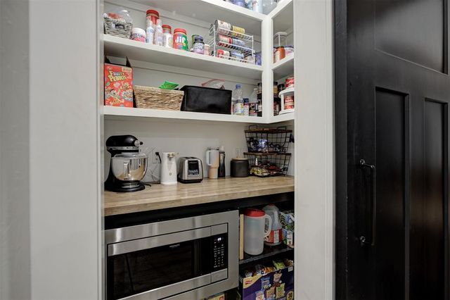 4600 Mustang Park Boulevard, Mustang, OK 73064