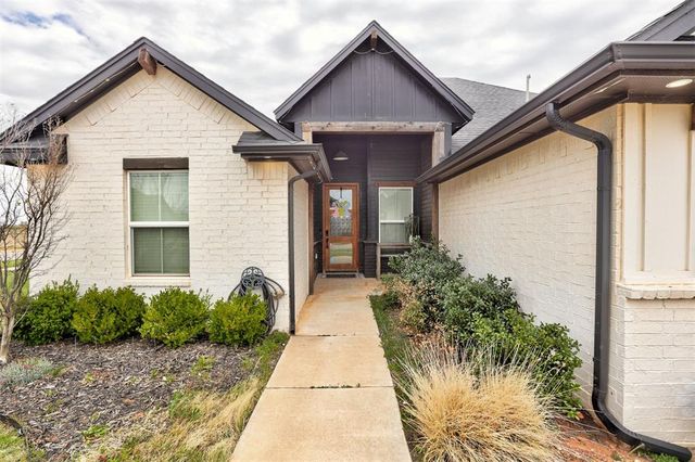 4600 Mustang Park Boulevard, Mustang, OK 73064