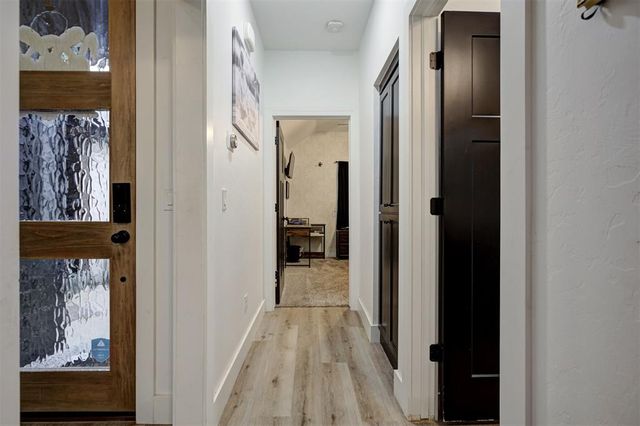 4600 Mustang Park Boulevard, Mustang, OK 73064