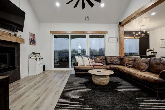 4600 Mustang Park Boulevard, Mustang, OK 73064