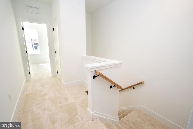 8104 DONATELLO DR, Princeton, NJ 08540