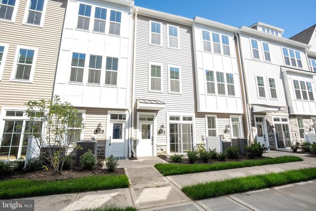 8104 DONATELLO DR, Princeton, NJ 08540