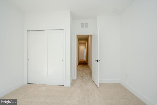 8104 DONATELLO DR, Princeton, NJ 08540