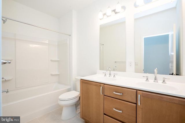 8104 DONATELLO DR, Princeton, NJ 08540