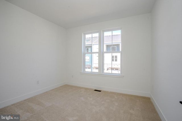 8104 DONATELLO DR, Princeton, NJ 08540