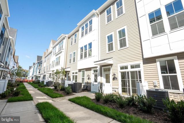 8104 DONATELLO DR, Princeton, NJ 08540