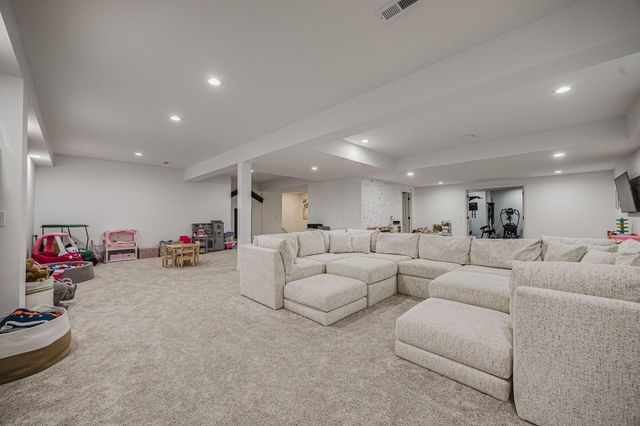 108 Ratcliff Lane, Plain City, OH 43064