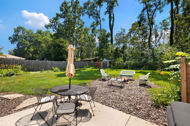 705 Hickory ROAD, Twin Lakes, WI 53181