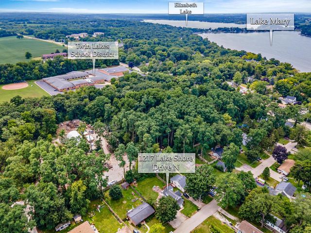 705 Hickory ROAD, Twin Lakes, WI 53181