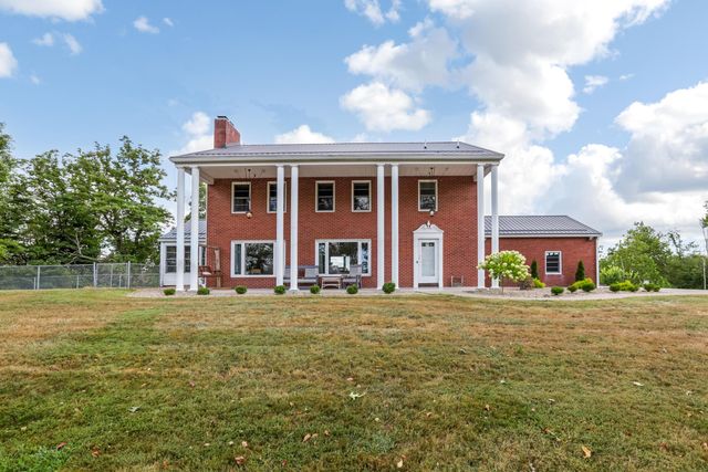 10084 Cadiz State Route 21 Road, Cambridge, OH 43725