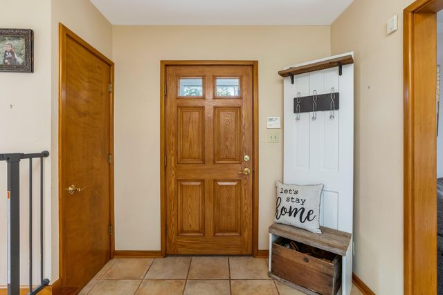 10084 Cadiz State Route 21 Road, Cambridge, OH 43725