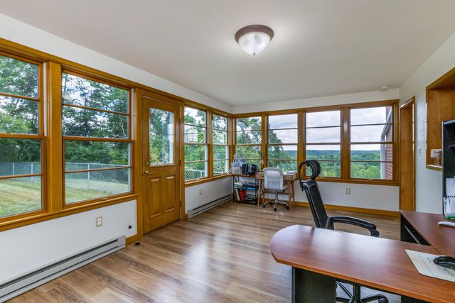 10084 Cadiz State Route 21 Road, Cambridge, OH 43725