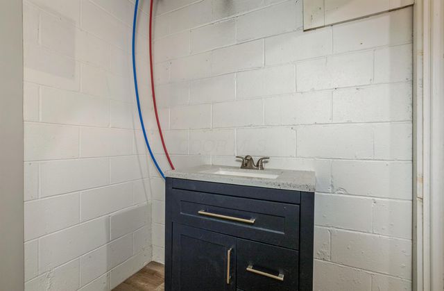 10084 Cadiz State Route 21 Road, Cambridge, OH 43725