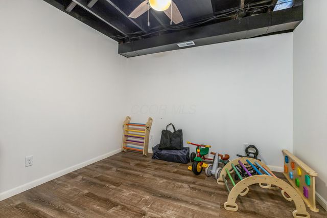 10084 Cadiz State Route 21 Road, Cambridge, OH 43725