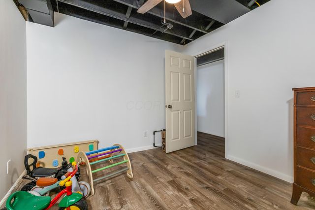 10084 Cadiz State Route 21 Road, Cambridge, OH 43725