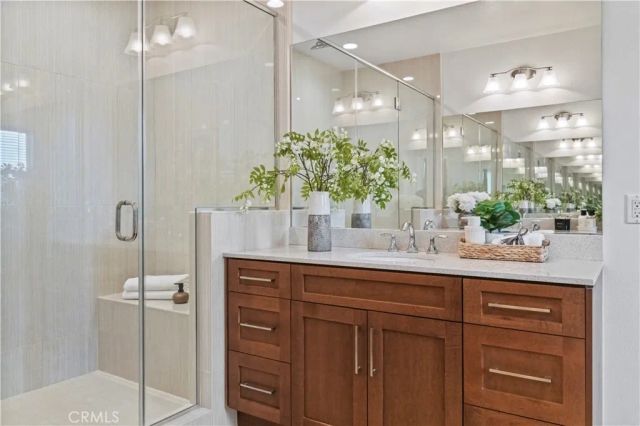 164 Newall, Irvine, CA 92618