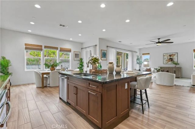 164 Newall, Irvine, CA 92618