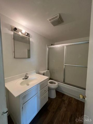 6011 Vine, Cincinnati, OH 45216