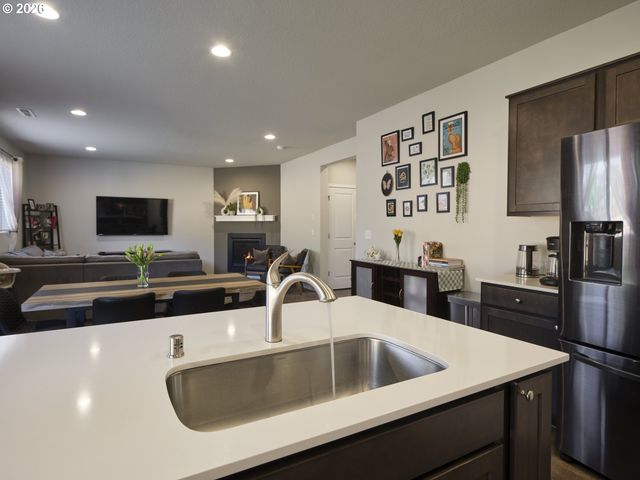 2912 S HARPER VALLEY Way, Ridgefield, WA 98642