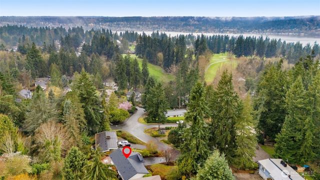 7017 NE 155th Place, Kenmore, WA 98028