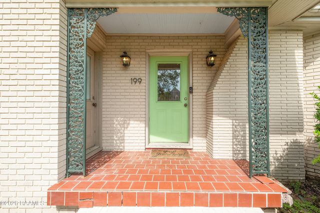 199 N Southlawn Drive, Lafayette, LA 70503