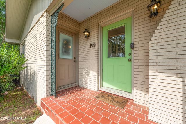 199 N Southlawn Drive, Lafayette, LA 70503